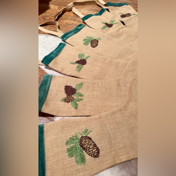 WISTERIA Jute & Green Velvet Embroidered Pinecone Christmas Stockings Set of 6 - Picture 6 of 17
